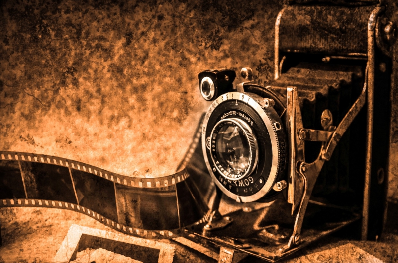 photographe-SALLAGRIFFON-min_light-wood-night-camera-photography-vintage-1245236-pxhere.com